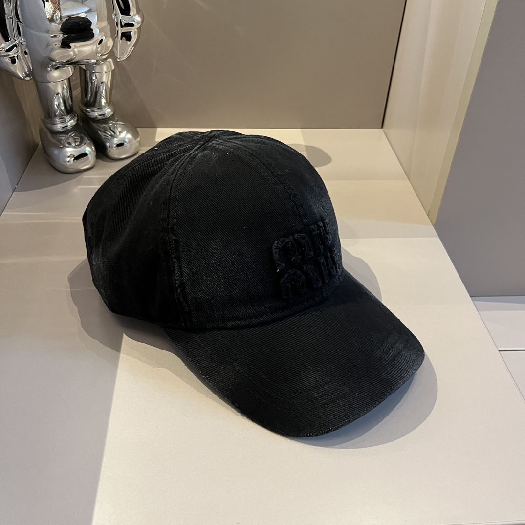 Miu Miu Caps